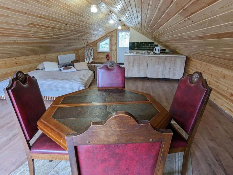 Апартаменты Unforgettable Attic With Balcony In Боржоми Экстерьер фото